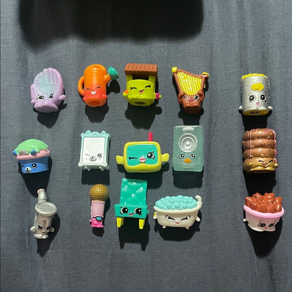 Season 5 & 6 Shopkins Lot of 15